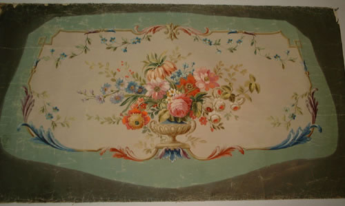 Seat laid on linen. Size: 35 x 62"